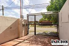 Imagen 17 de la propiedad Tríplex amplio en zona residencial